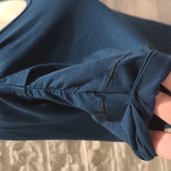 Wilfred deep teal tshirt - Picture 3 of 9